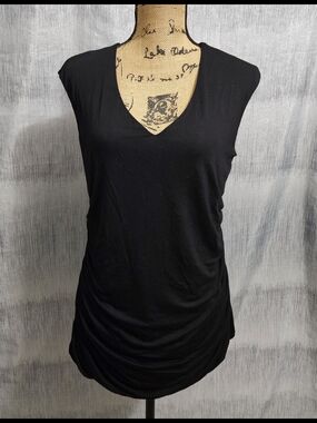 Apt. 9 Black V-Neck Sleeveless Tank